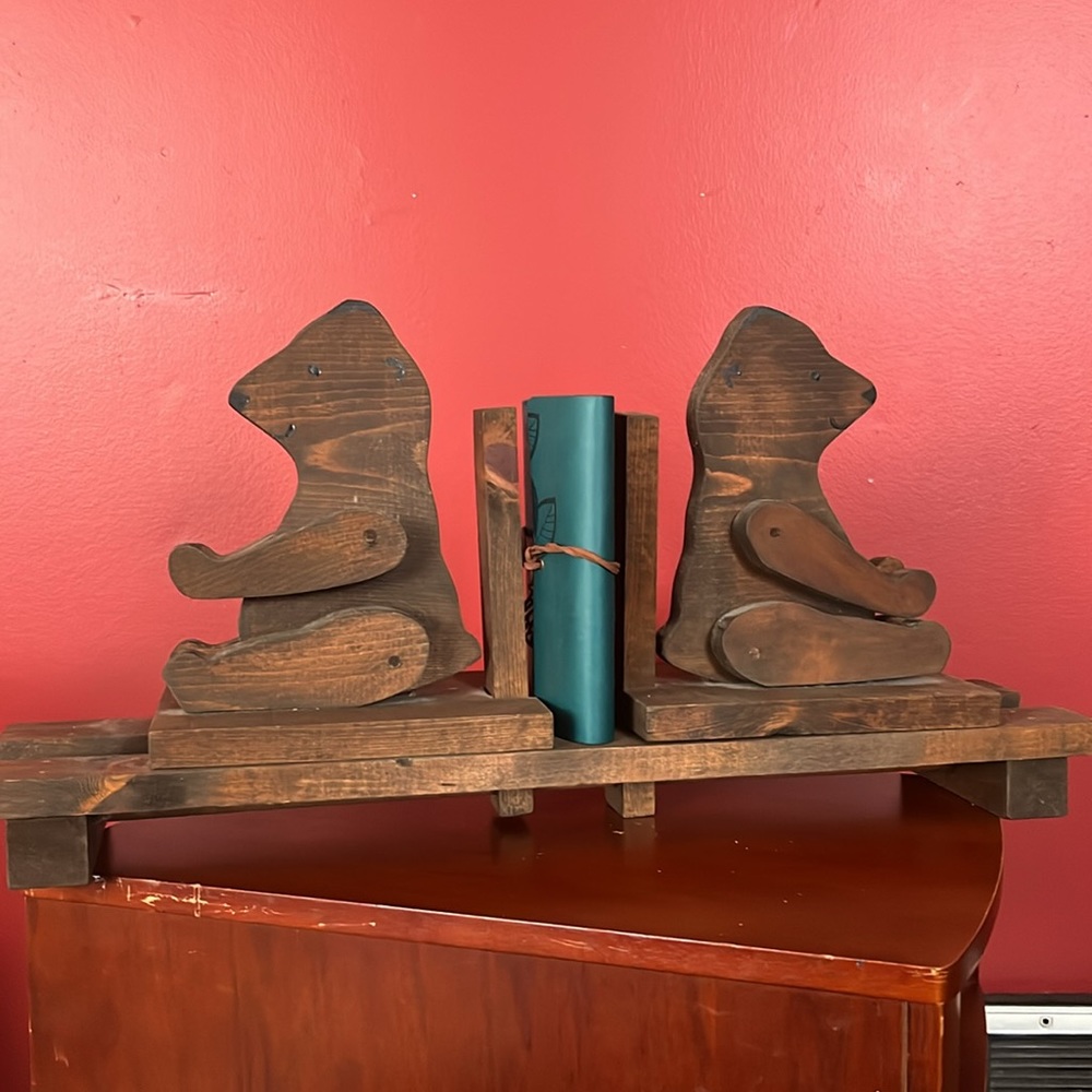 Solid wood bear bookends - Picture 10 of 16